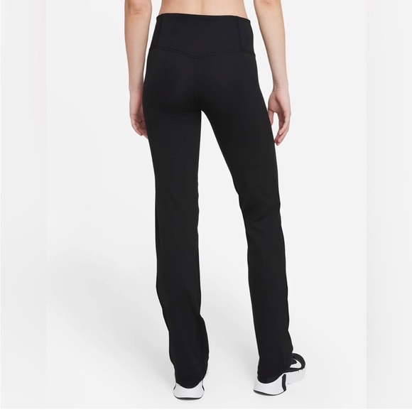 Nike Power Training Pants. Size small, black. - Picture 2 of 3